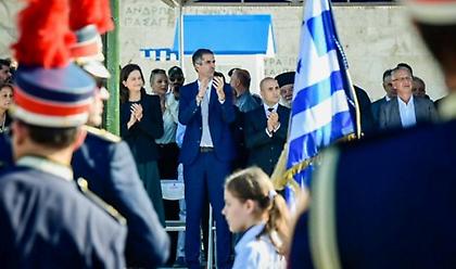 Μπακογιάννης: Στα παιδιά που παρέλασαν ανήκει όχι μόνο το χθες αλλά και το μέλλον