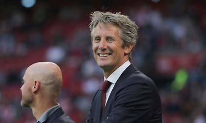 «Χρόνια πολλά Φαν ντερ Σαρ»