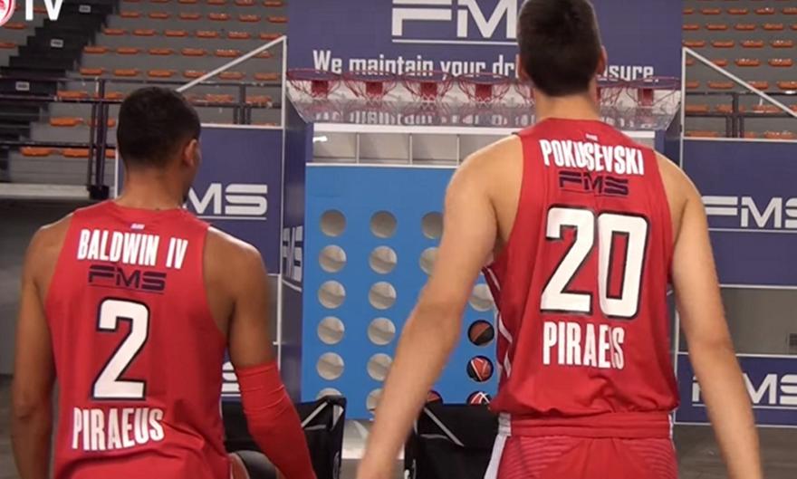 Μπόλντγουιν και Ποκουσέφσκι παίζουν... Score3 (video)