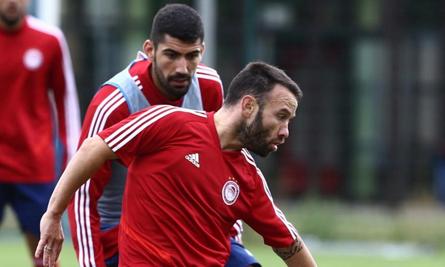 Ξεκαθαρίζει για Μπουχαλάκη και Βαλμπουενά