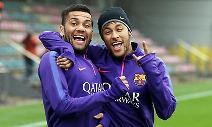 Ντάνι Άλβες: «Ο Νεϊμάρ είναι σαν παιδί»