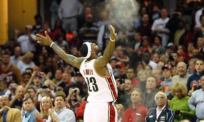 ΛεΜπρόν Τζέιμς: Μια μέρα του Οκτώβρη πριν 16 χρόνια ξεκίνησαν όλα! (Video)