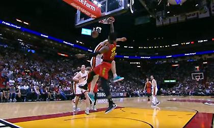 Φοβερό κάρφωμα Ρέντις στο Top 5 (video)