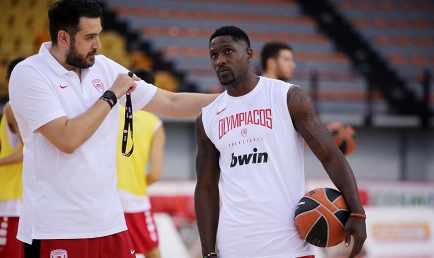 Δέδας στον ΣΠΟΡ FM: «Η ομάδα ήταν πνευματικά έτοιμη, νίκη με Μακάμπι για να έχει αξία»