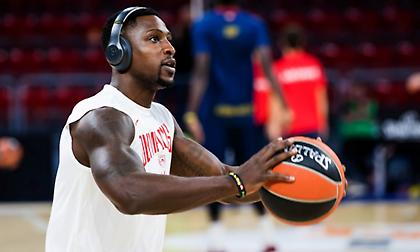 Τσέρι: «Ζήτω οι αληθινοί οπαδοί. Πού είναι τα... γατάκια;»