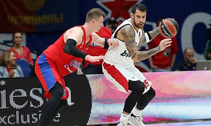 Ζέρβας: «Πολύ μεγάλη νίκη, αρκει να χτίσει πάνω της ο Ολυμπιακός»