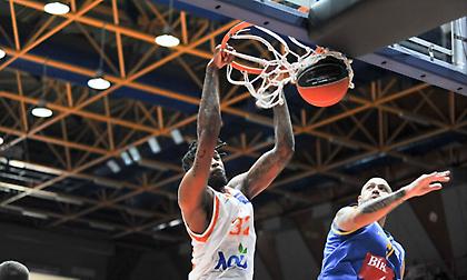 Τα βλέμματα στην Πάτρα