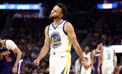 Οριστικά εκτός για τρεις μήνες ο Κάρι