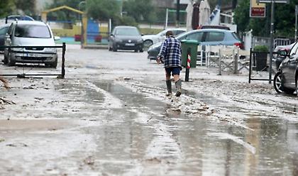 Κακοκαιρία: Έρχονται καταιγίδες και ισχυροί άνεμοι από το απόγευμα της Κυριακής