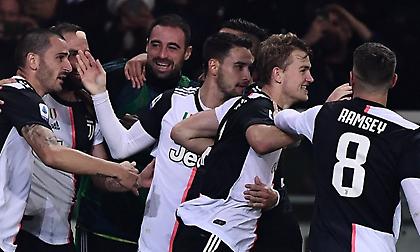 Το ντέρμπι βάφτηκε «μπιανκονέρο»