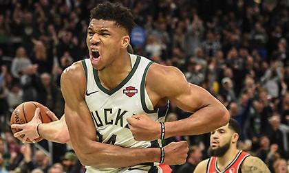 Πήρε… μόνος του ρεβάνς από τους Ράπτορς ο Γιάννης