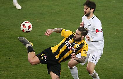 Η ΑΕΚ δεν είναι καλά, αλλά συνεχίζει να βρίσκει ευκαιρίες