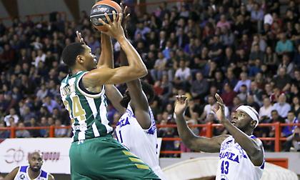 Τα εντυπωσιακά καρφώματα του Γουάιλι και του Τζόνσον στη Λάρισα (video)