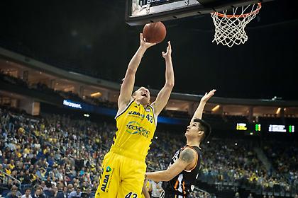 Με 100άρα στην Ουλμ η Άλμπα έπιασε ξανά την Μπάγερν