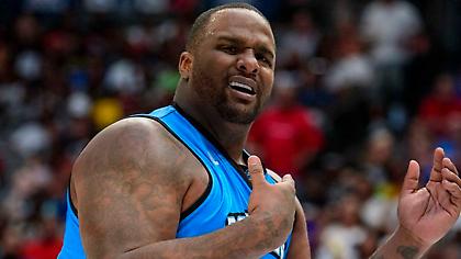 Γκλεν Ντέιβις: «Ο Ζάιον πρέπει να χάσει κιλά»