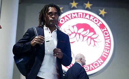 Καρεμπέ: «Πιστεύω ότι αυτός ο Ολυμπιακός δικαιούται κάτι μεγάλο»