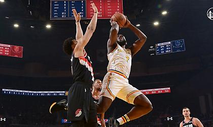 Ποιος Κάρι; Ο Πασκάλ κέρασε… 39 στα γενέθλιά του (video)