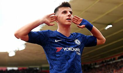 Μάουντ: «Θέλουμε και μπορούμε να κατακτήσουμε ένα τρόπαιο»