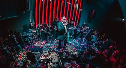 Πάζης-Ακριτίδης-Μιλλή: Το αδιαχώρητο στις νυχτερινές τους εμφανίσεις στη Γλυφάδα (pics)