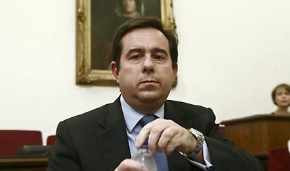 Μηταράκης: Οι ελεύθεροι επαγγελματίες με πολλά έτη ασφάλισης θα έχουν υψηλότερες συντάξεις