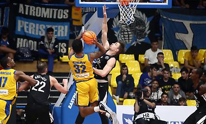 «Ξέρανε» το Περιστέρι η Νίζνι