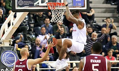 Νόουλς: «Κάναμε πολλά πράγματα σωστά»