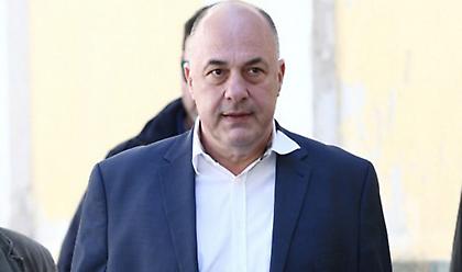 Μπέος σε εκπαιδευτικούς:  Πάρτε γιογιό ή βάλτε σερβιέτες (Video)