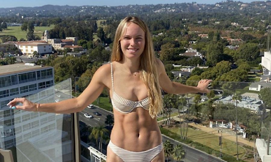 Η Καρολίν Βοζνιάκι σε τρομερή φόρμα (pics)