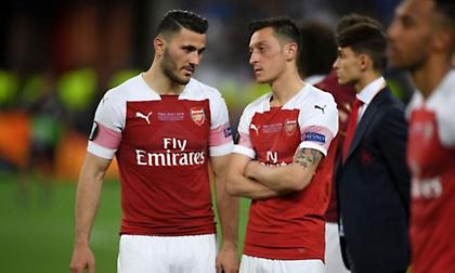 Νέο βίντεο από την επίθεση με μαχαίρι σε Κολάσινατς, Οζίλ