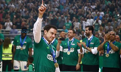 Βραβεύει Πιτίνο ο Παναθηναϊκός! (video)