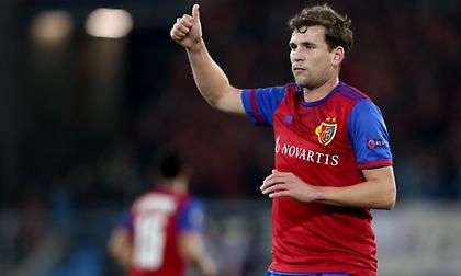 Με τη βοήθεια της... σημαίας νίκη και πρόκριση για Βασιλεία – Στο κόλπο η Κράσνονταρ