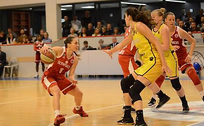 Ξανά on fire οι Γυναίκες του Ολυμπιακού στα τρίποντα (video)