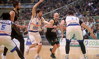 Η καταπληκτική ασίστ του Καλάθη πίσω από την πλάτη για το τρίποντο του Τόμας! (video)