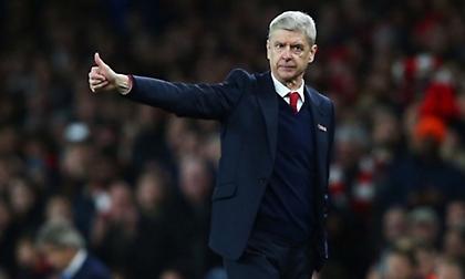 Βενγκέρ: «Θα μιλήσουμε την επόμενη εβδομάδα με τον Ρουμενίγκε για την Μπάγερν»