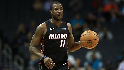 Λιποθύμησε από τα πολλά… ζελεδάκια ο Γουέιτερς!