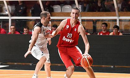 Νίκη-θρίλερ για τον Ολυμπιακό Β' στην Πάτρα