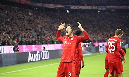 Έδωσε προβάδισμα στην Μπάγερν ο ρέκορντμαν Λεβαντόφσκι