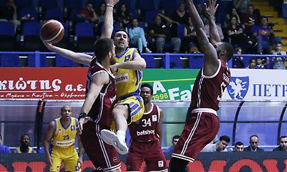 «Έπνιξε» τον Ήφαιστο και προκρίθηκε στα ημιτελικά το Περιστέρι!