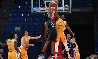 «Άλωσε» το Πέζαρο και βρέθηκε τετράδα η Τρεντίνο