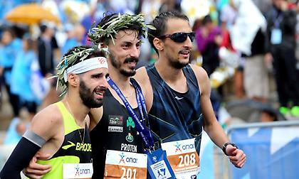 Είδε πράσινη σημαία και... γκάζωσε ο Γκελαούζος (video)