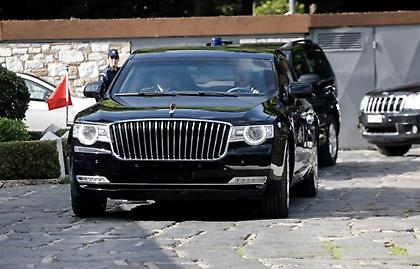 Σι Τζινπίνγκ: Αυτή είναι η λιμουζίνα του Κινέζου Προέδρου [vid]