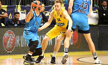 «Μισή» στο ΟΑΚΑ η Άλμπα