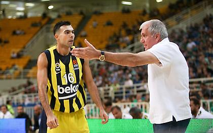 ΠΣΑΚ: «Ο Σλούκας τιμάει με το παραπάνω το...ψωμί του στη γειτονική χώρα»