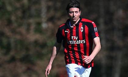 Αποσύρεται ο Μοντολίβο