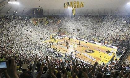 Α.Σ. Άρης: «Ολοι στο πλευρό του Αυτοκράτορα» (pic)