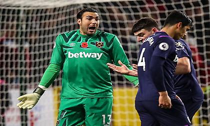 Μύδροι κατά Ρομπέρτο από πρώην τερματοφύλακα της Γουέστ Χαμ