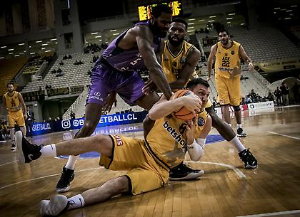 Η ΑΕΚ έγινε… ατσάλινη και κερδίζει