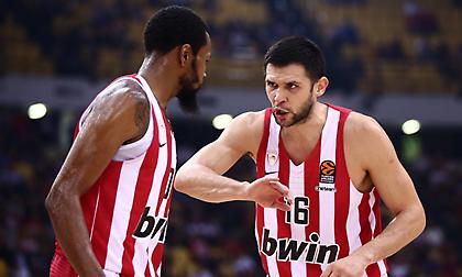 Παπανικολάου: «Να ανακάμψουμε μέσω της άμυνας»