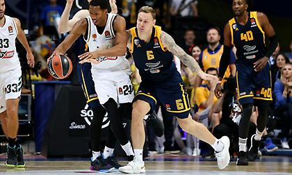 Πλήγμα στη Χίμκι με Τίμα!