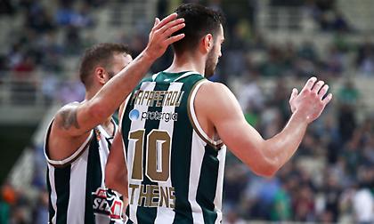 Έσπασε τα… κοντέρ ο Παπαπέτρου!